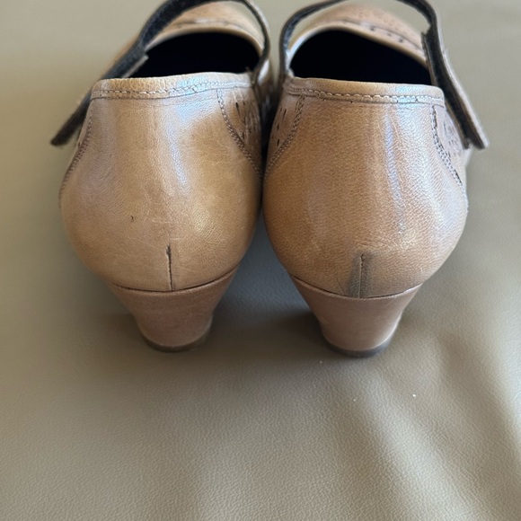 Girls' Brown Mary Jane Shoes - Picture 3 of 7